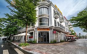 Nét Việt Hotel Vincom Sóc Trăng